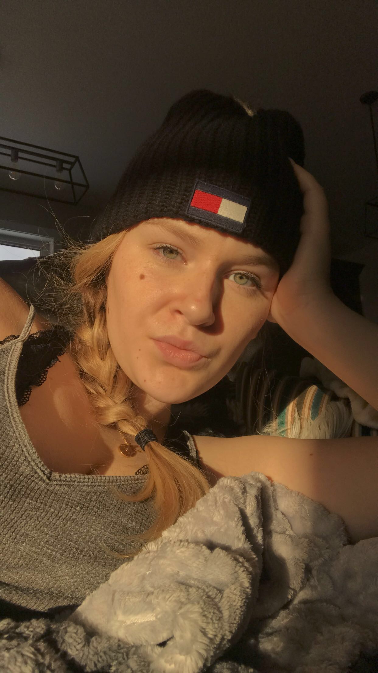 Rose477 Onlyfans: What Happens When Things Go Wrong? - 4ly72v8